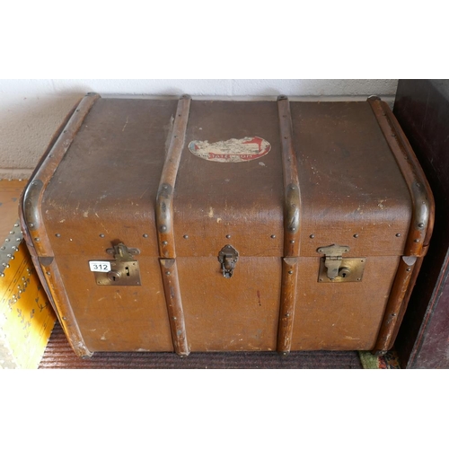 312 - Vintage travelling trunk