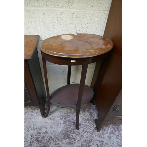 396 - Collection of furniture