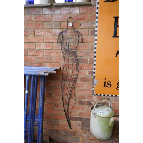 461 - Wrought iron garden hanging