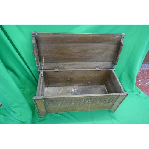 442 - Oak coffer - Approx size W: 105cm D: 48cm H: 49cm