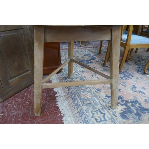 365 - Antique pine cricket table - Approx size D: 81cm x H: 75cm