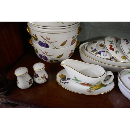 131 - Collection of Royal Worcester Evesham pattern