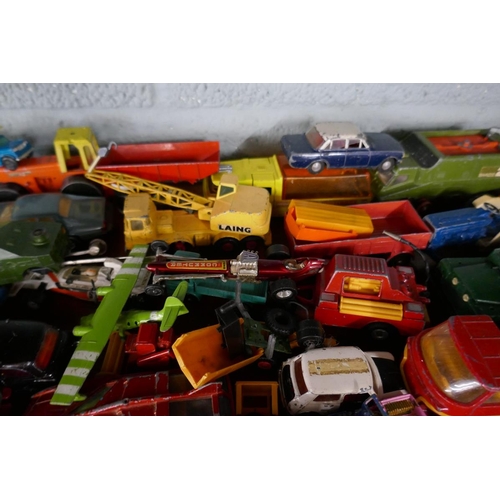 137 - Large collection of diecast cars