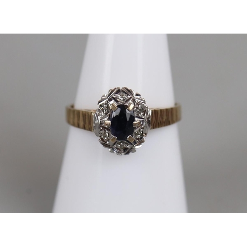 14 - Gold sapphire and diamond cluster ring - Size O