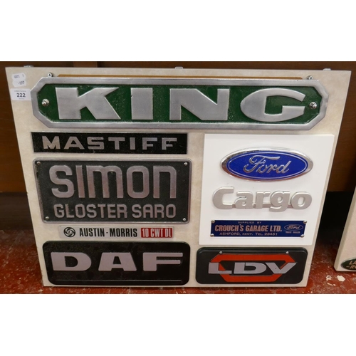 222 - Collection of badges to include King, Mastiff, Simon Gloster Saro