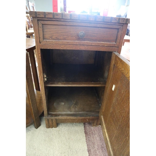 264 - Oak bedside cabinet