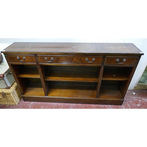 360 - Inlaid mahogany sideboard - Approx size: W: 153cm D: 31cm H: 84cm