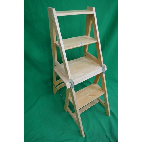 384 - Metamorphic chair steps