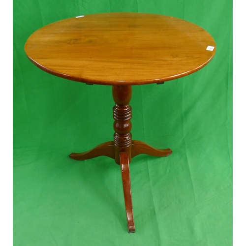 412 - Mahogany tilt top tripod table