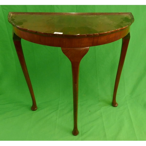 425 - Mahogany demi-lune pie crust table on cabriole legs