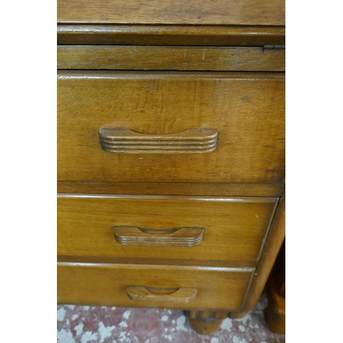 429 - 1930's oak bureau