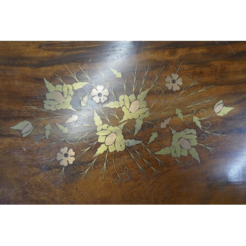 446 - Mahogany coffee table with brass inlay on cabriole legs - Approx size: W: 125cm D: 56cm H: 47cm