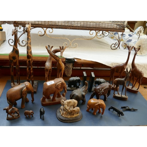 475 - Collection of carved animal figurines etc