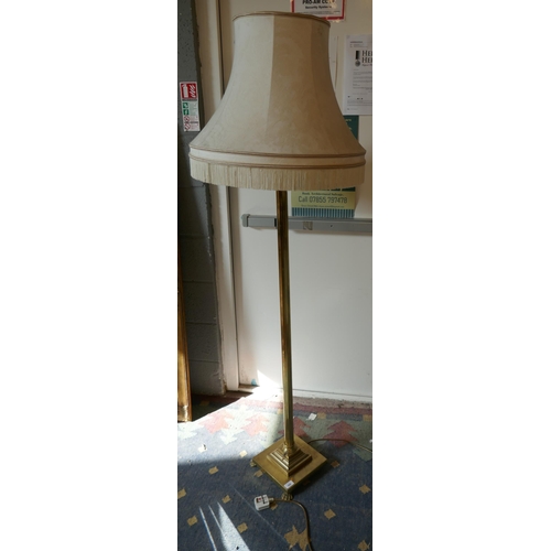 488 - Brass standard lamp