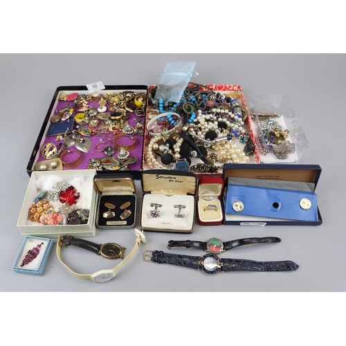 52 - Collection of costume jewellery