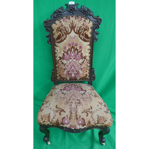 523 - Victorian walnut nursing chair