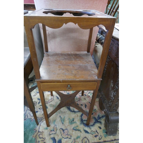 533 - Mahogany washstand