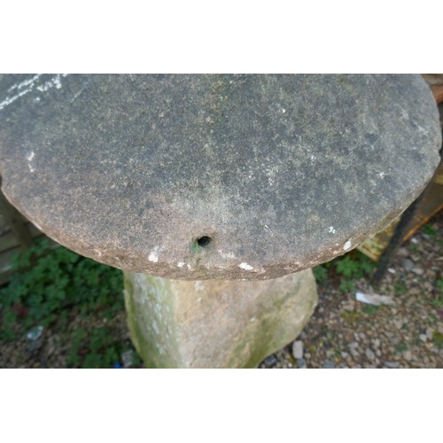 549 - Large antique Cotswold stone staddle stone