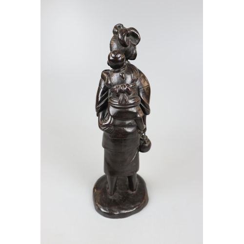 100 - Signed bronze statue of Chinese lady and child - Approx H: 29cm