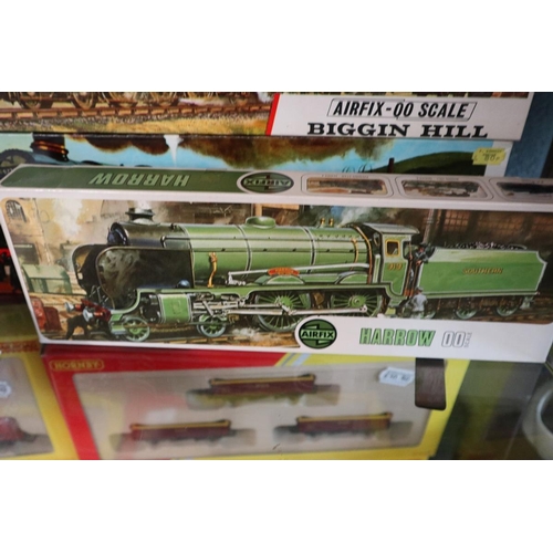 114 - Collection of Airfix railway models