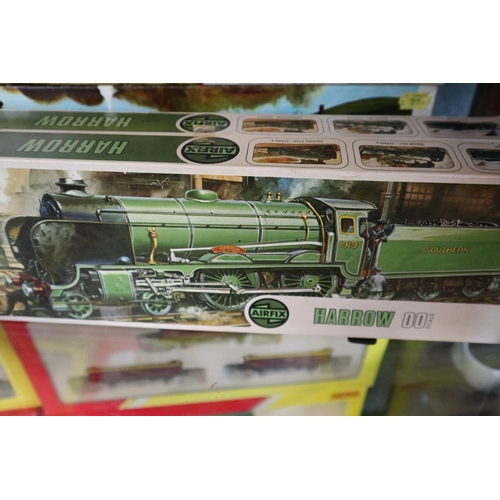 114 - Collection of Airfix railway models