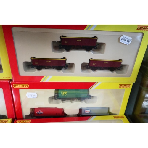 117 - Collection of boxed Hornby train carriages