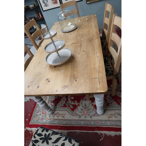 190 - Pine & painted farmhouse table - Approx L: 186cm W: 88cm H: 76cm