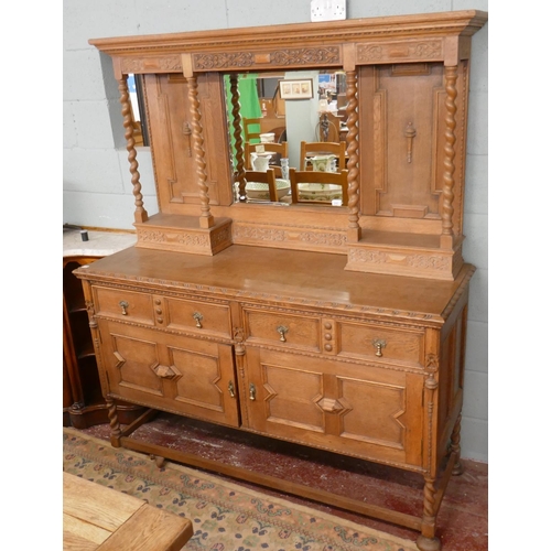 210 - Well carved oak barley-twist mirror back sideboard - Approx W: 156cm D: 57cm H: 186cm