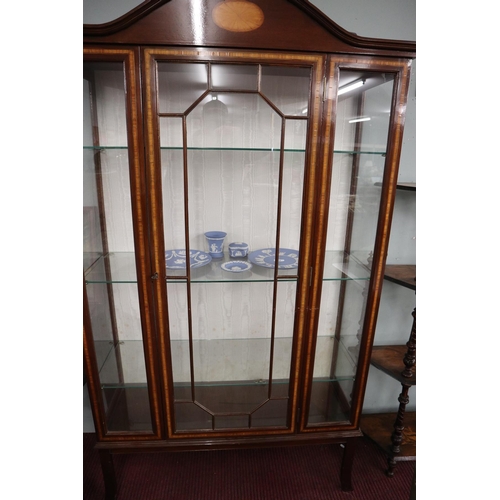 243 - Inlaid mahogany display cabinet - Approx W: 108cm D: 38cm H: 183cm