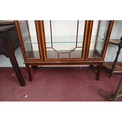 243 - Inlaid mahogany display cabinet - Approx W: 108cm D: 38cm H: 183cm