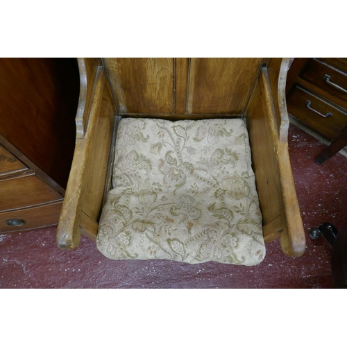 264 - Early pine armchair - Approx H: 113cm