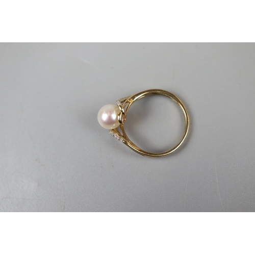 27 - Gold & Pearl diamond ring - Size S