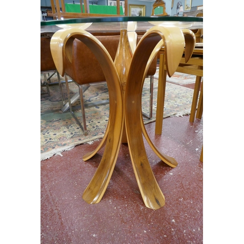 271 - Unusual glass top circular table - Approx Diameter: 70cm H: 70cm