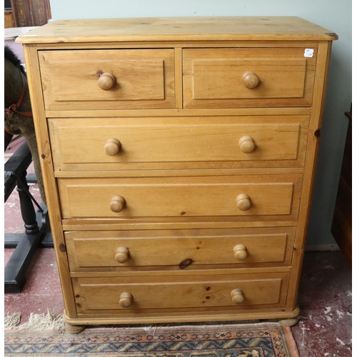 278 - Pine chest of drawers - Approx W: 92cm D: 46cm H: 111cm