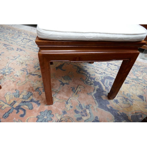 288 - Oriental themed extending table and 8 chairs to include 2 carvers - Approx table size L: 215cm W: 11... 