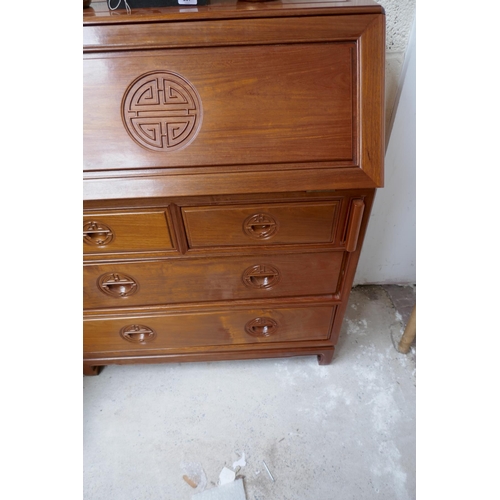 289 - Oriental themed bureau