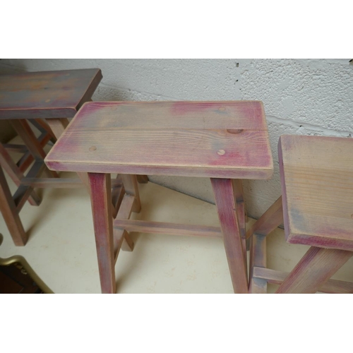 298 - Set of 4 stools