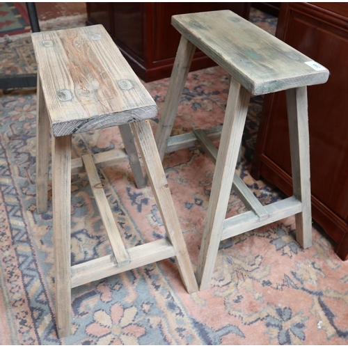 299 - Pair of stools