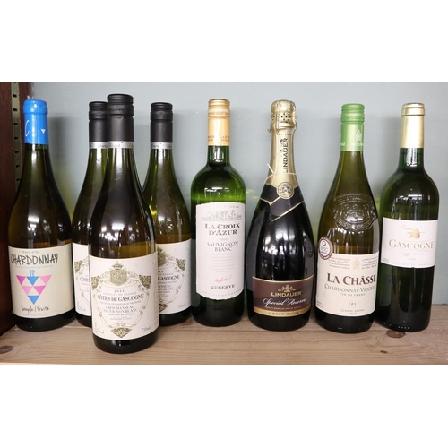 69 - Collection of white wine to include 1 sparkling