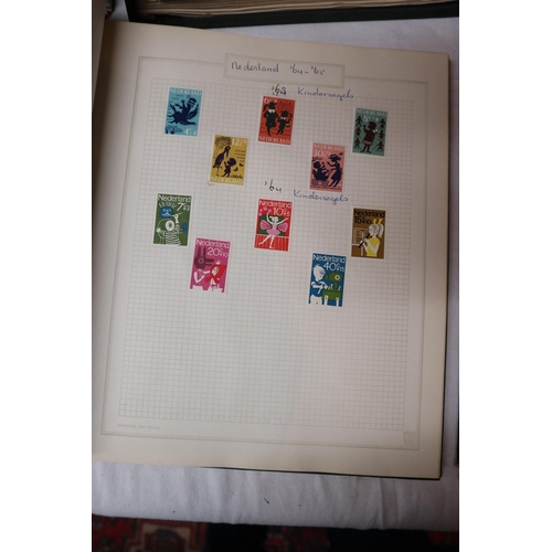 72 - Collection of stamps to include a book of FDC