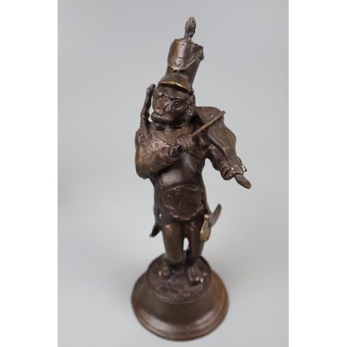 90 - Pair of bronze French musical monkey statues circa 1880 - Approx height of tallest: 23cm