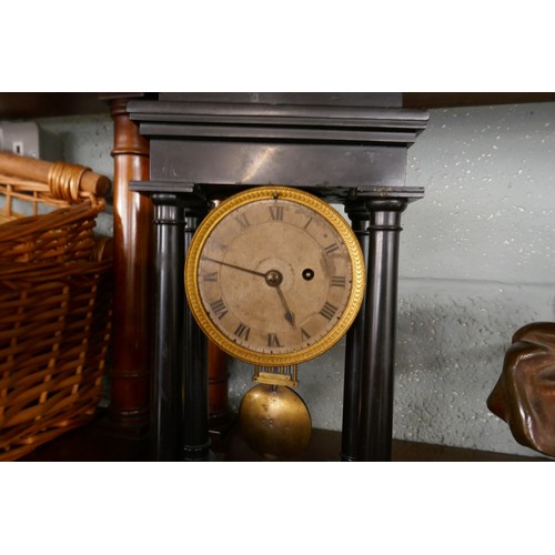 124 - Mantel clock