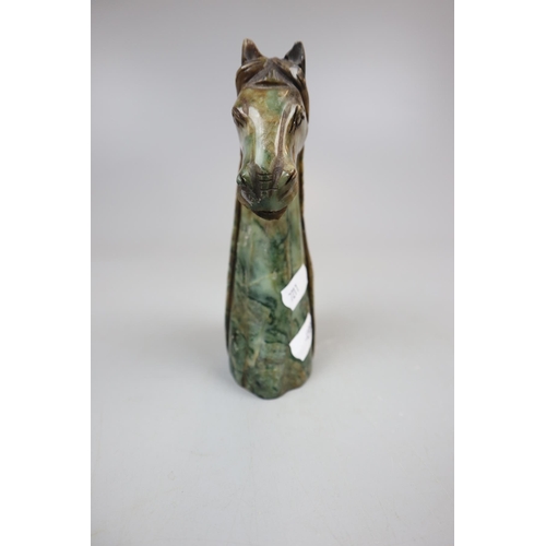 125 - Carved Chinese jade horse bust - Approx height: 16cm