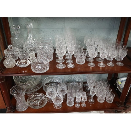 162 - Collection of crystal and glass