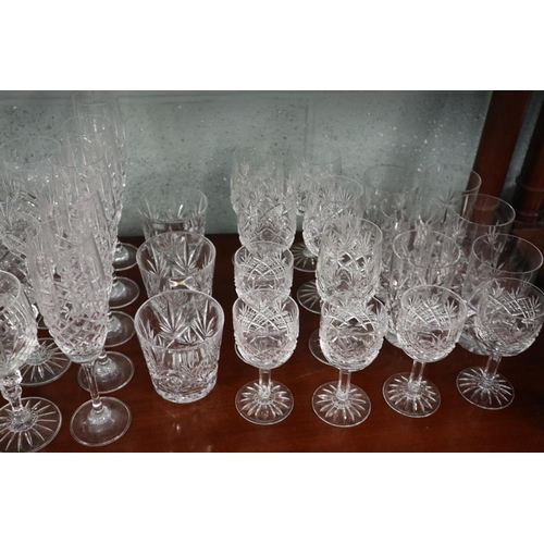 162 - Collection of crystal and glass