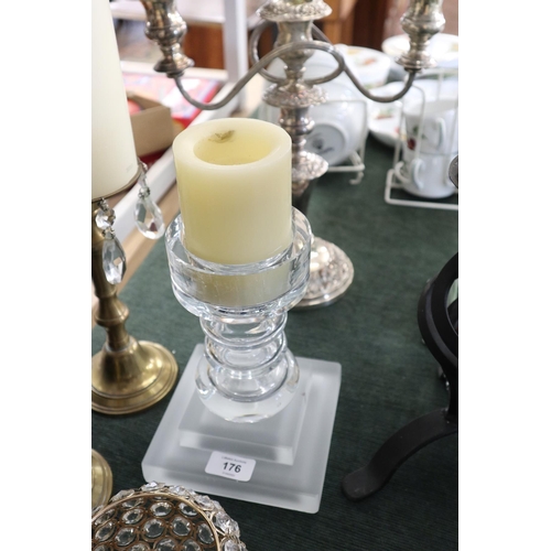 176 - Large collection of candlesticks