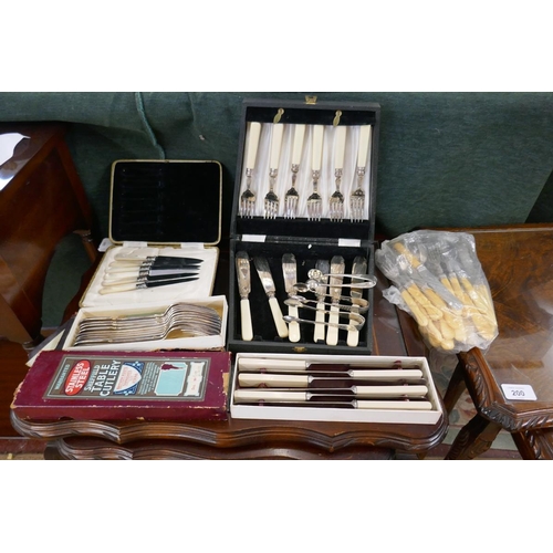 199 - Collection of various flatware