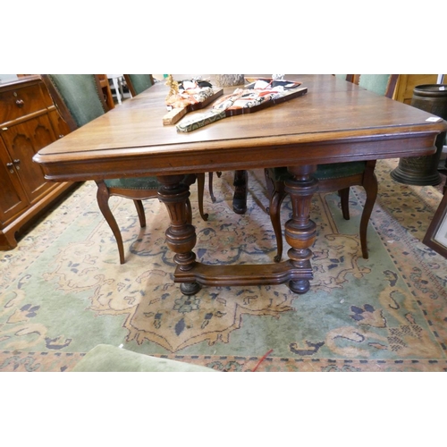 254 - Antique French walnut extending table with 3 leaves - Approx size fully extended L: 214cm W: 105cm H... 