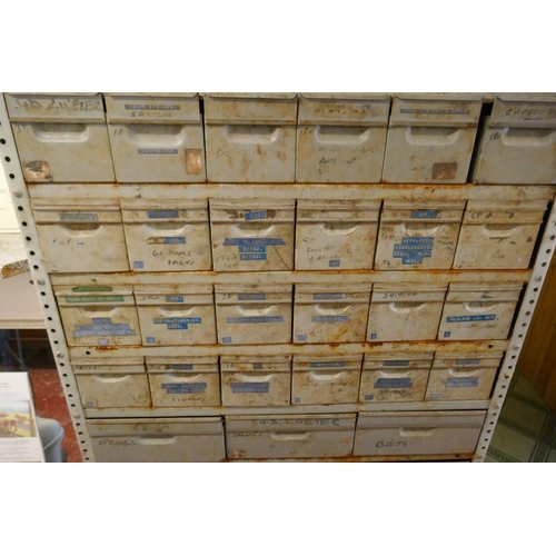 271 - Metal drawer unit - Approx W: 92cm D: 31cm H: 204cm