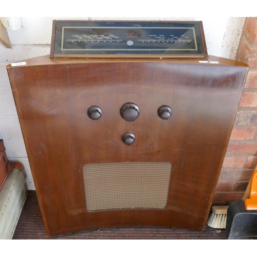 276 - Gordon Russell Murphy radio - Type 146/188 working - Approx height: 86cm